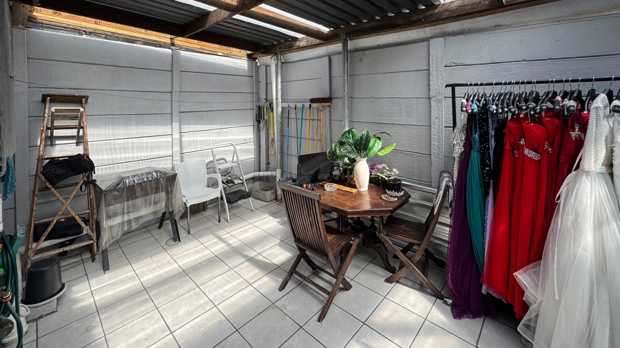 2 Bedroom Property for Sale in Parow Valley Western Cape